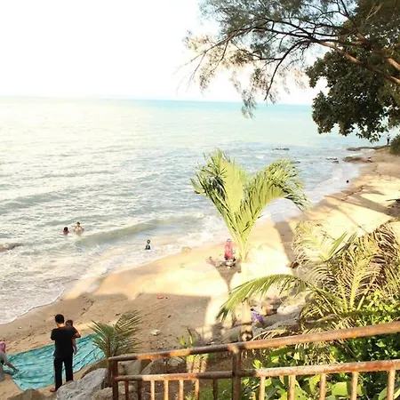New Seaview Cozy Modern Beach House